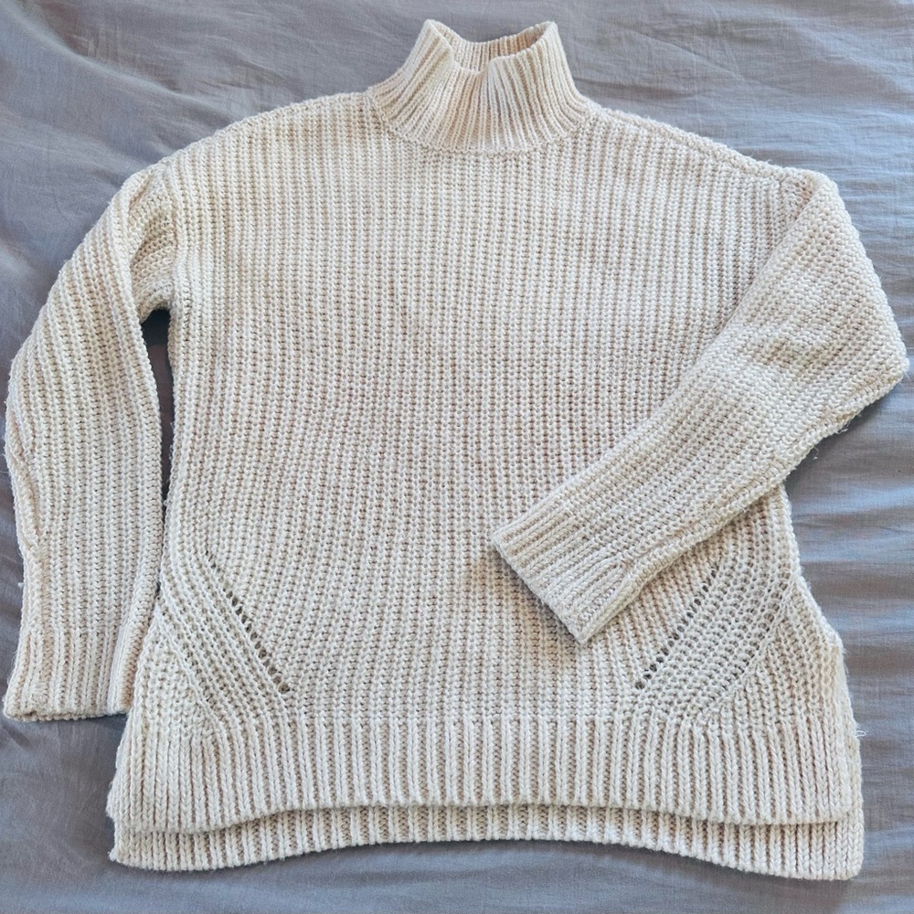 Ann Taylor | Cream Mockneck Sweater